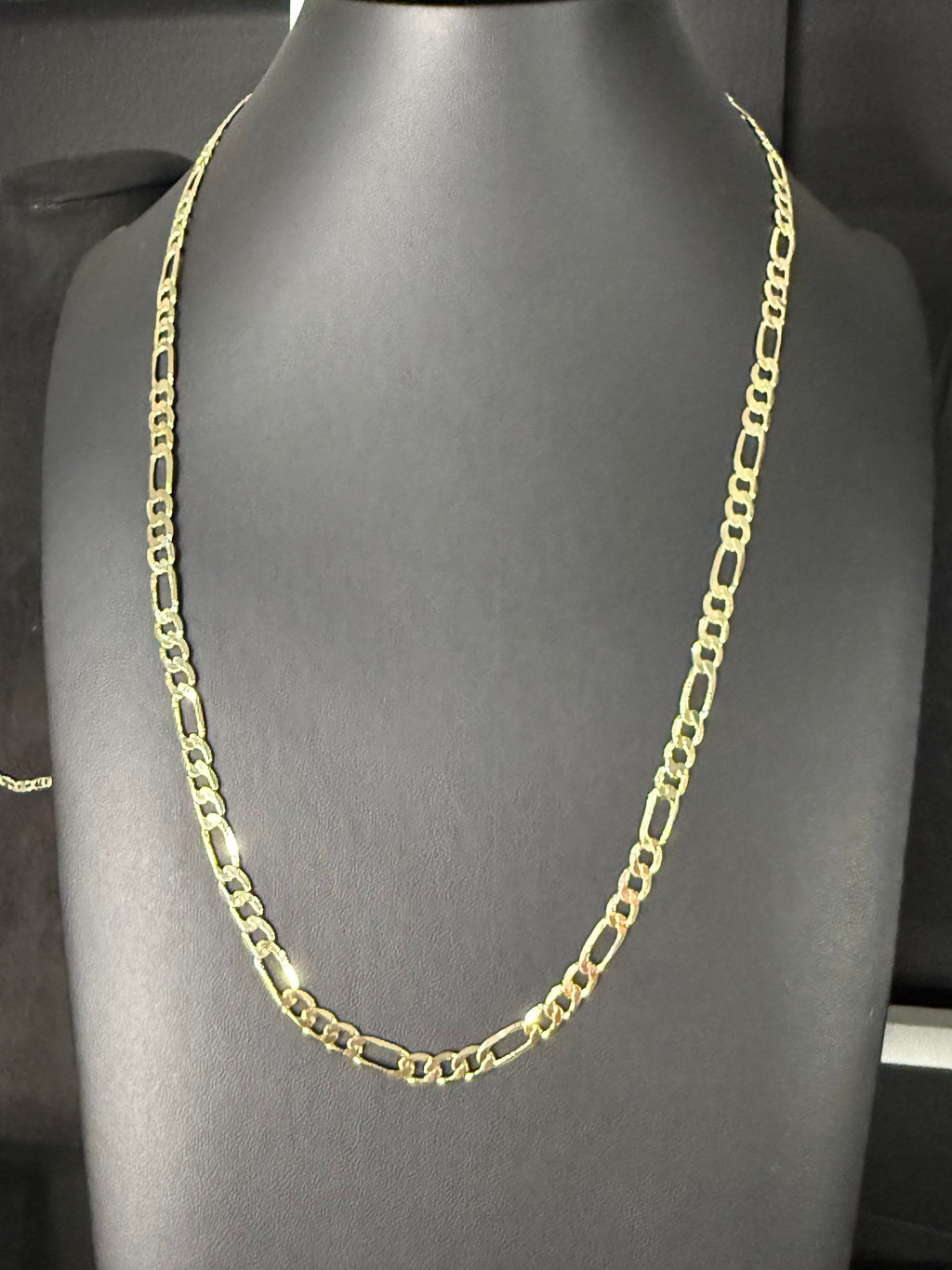 Signature Figaro Chain – 7mm Gold Filled ◈ Cadena Oro Laminado